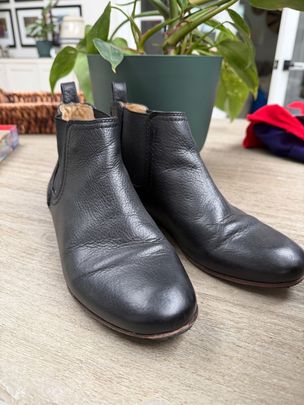 Frye Jillian Chelsea Boots women’s 7.5
